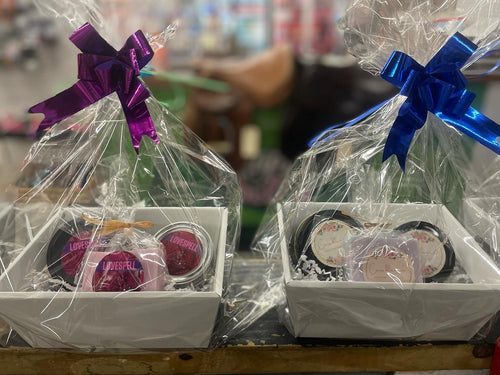 Barnstable Farm & Pet	Gift Basket